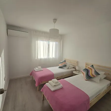 Paradise Caletillas Beachfront Duplex With Pool & Parking Κανδελάρια