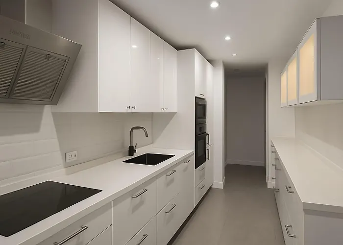 Paradise Caletillas Beachfront Duplex With Pool & Parking Κανδελάρια